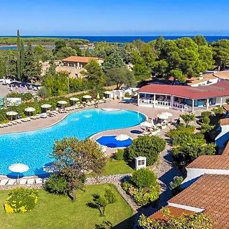 فندق Nicolaus Club Li Cucutti تانايونيلا