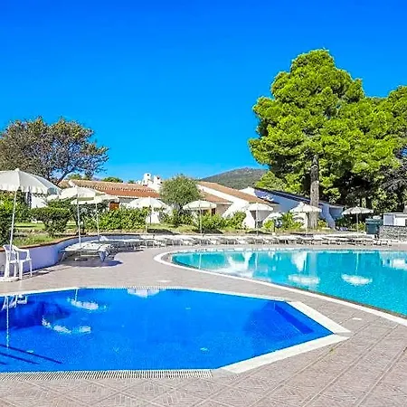 Nicolaus Club Li Cucutti 4*
