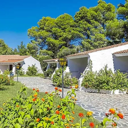 Hotel Nicolaus Club Li Cucutti 4*