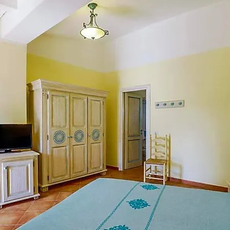 Hotel Nicolaus Club Li Cucutti 4*